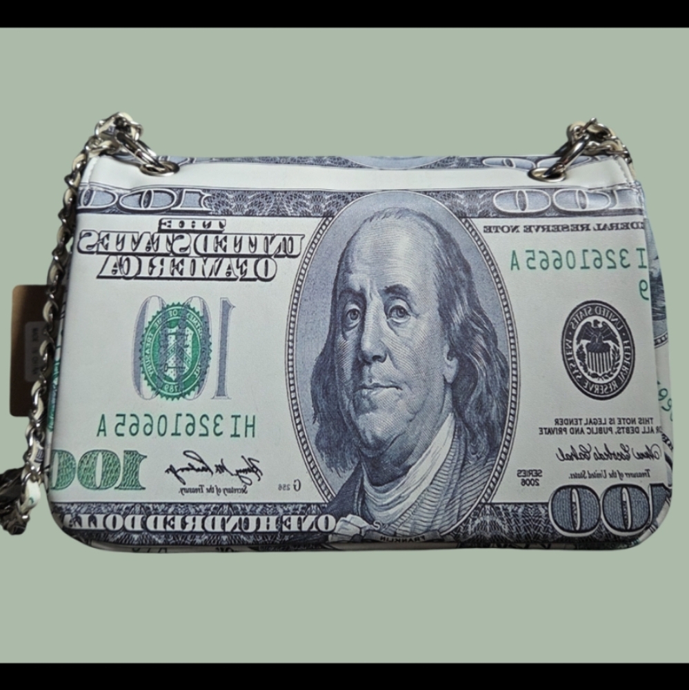 Stylish ($100 Print) Benjamin Franklin Chain Crossbody Novelty Bag - Picture 5 of 9